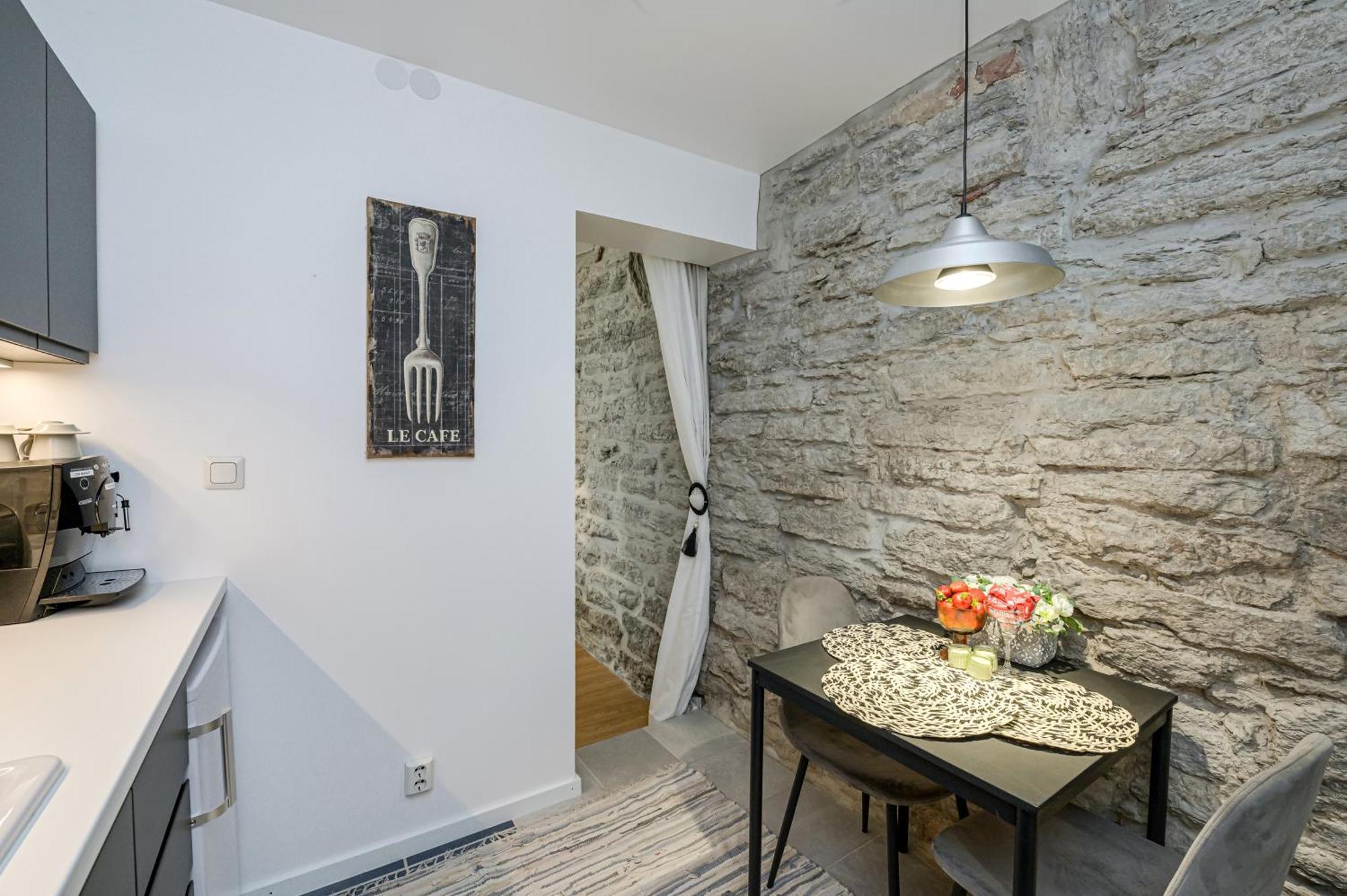 Tallinn Old Town Romantic Apartment Exterior photo